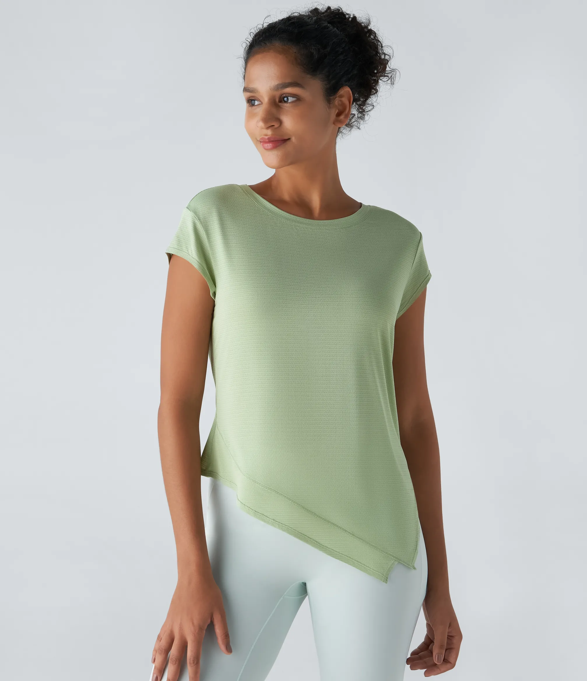 Yoga Tops|Sports Tops<HALARA Sheer Round Neck Short Sleeve Asymmetric Hem Jacquard Yoga Sports Top Foam Green